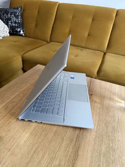 Laptop HP Envy 15’ convertiable 360 stopni