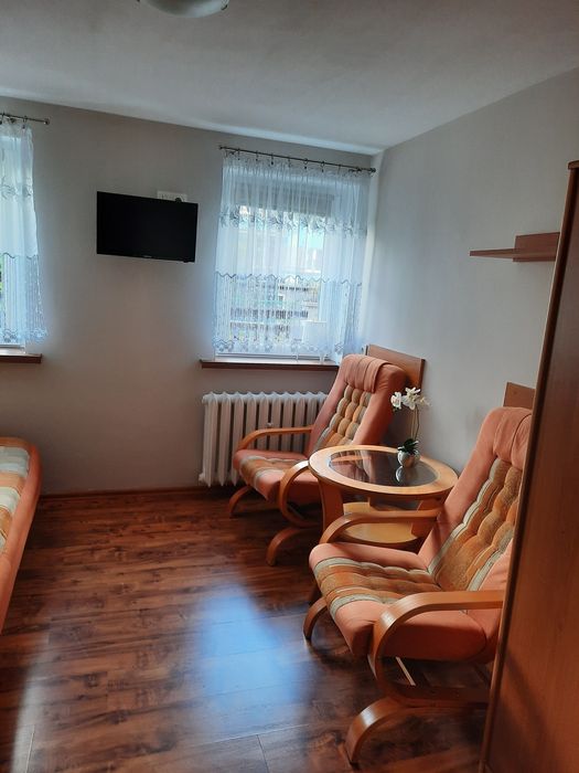 TANIE pokoje noclegowe, również firmy
