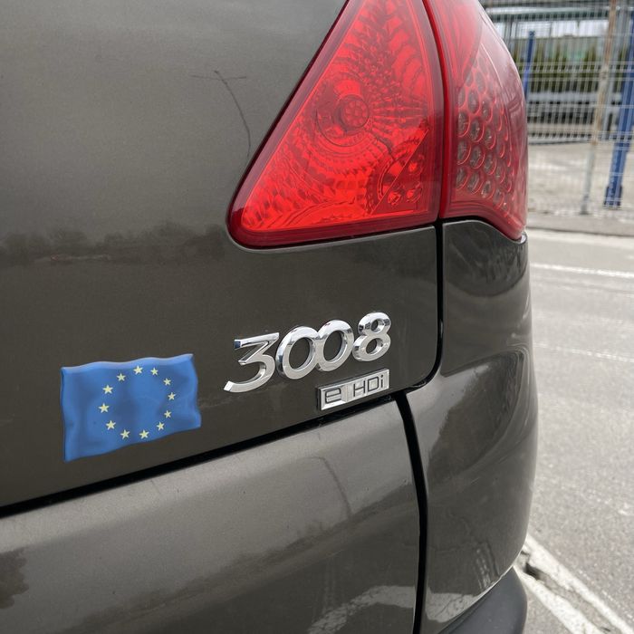 Продам Пежо 3008 гібрид