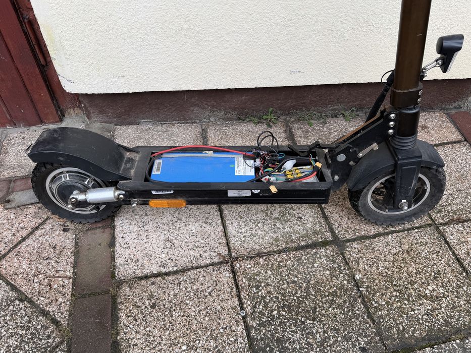 E-Scooter IO HAWK Exit-Cross-Premium