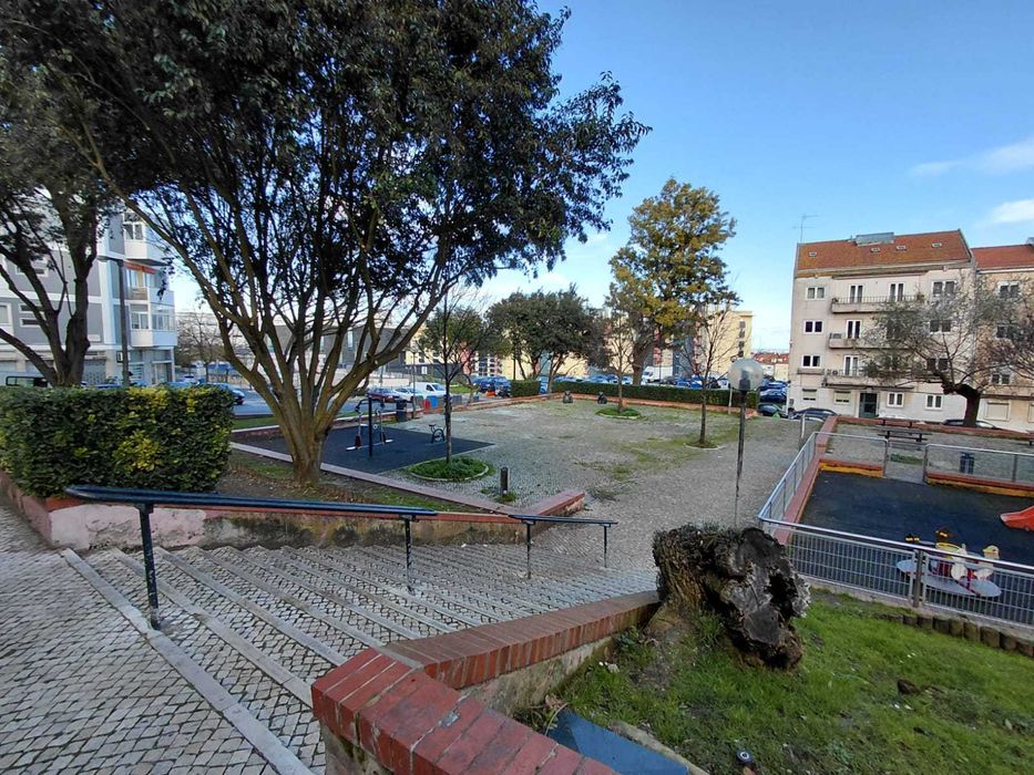 Apartamento T1 à venda na Rua António Luís Inácio, Lisboa