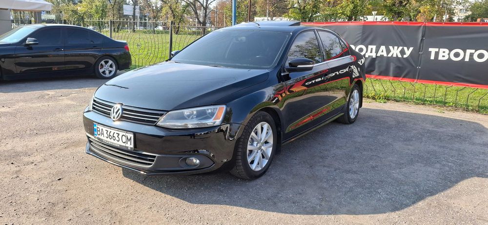 Volkswagen Jetta 2.5 ГАЗ-Бензин АВТОМАТ в максимальній комплектації