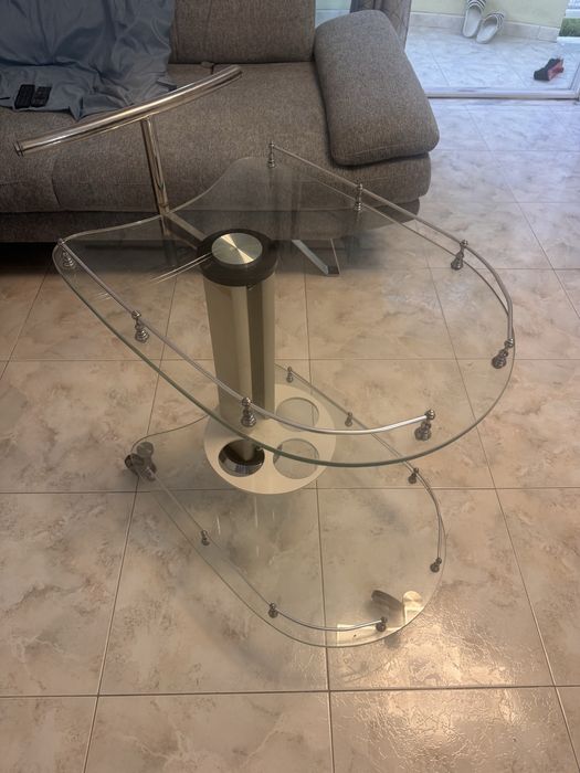 Carrinho de Bar em Vidro Temperado e Metal Cromado | Design Moderno