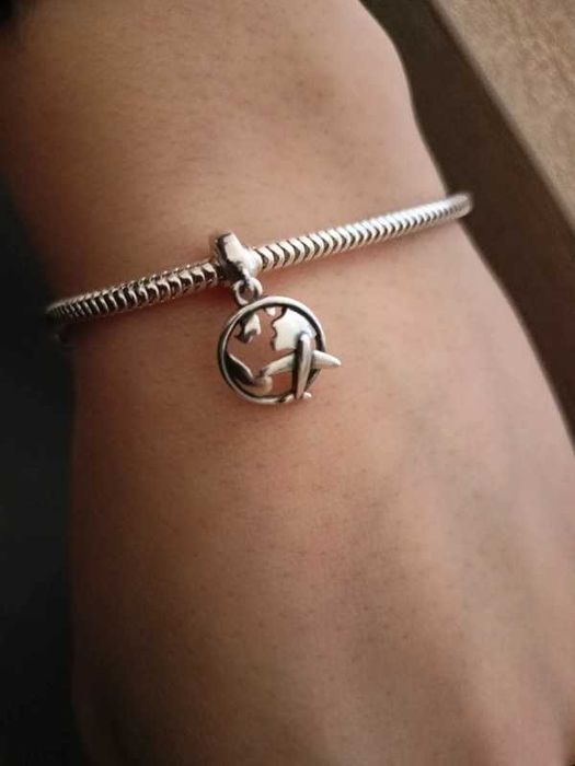 Zawieszka charms samolot i kula ziemska srebrna 925