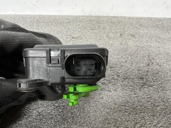 Motor da comporta da sofagem VOLKSWAGEN Bora (1J2)