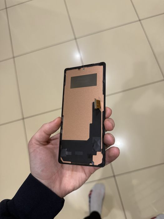 Дисплей + сенсор Google Pixel 6a (з рамкою)