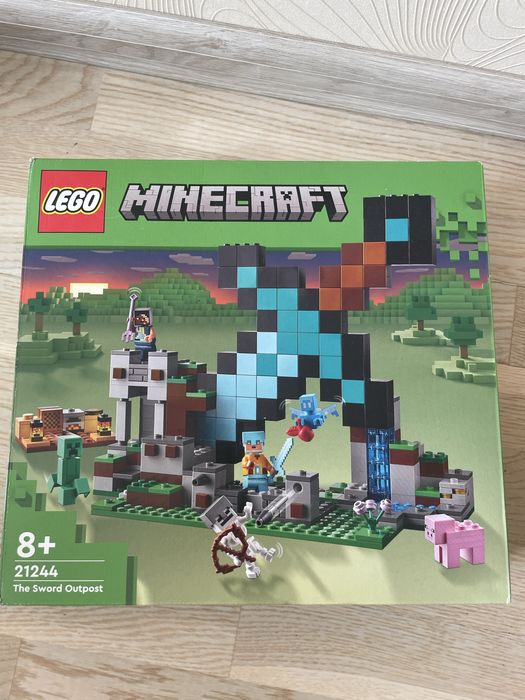Конструктор Lego Minecraft The Sword Outpost 21244