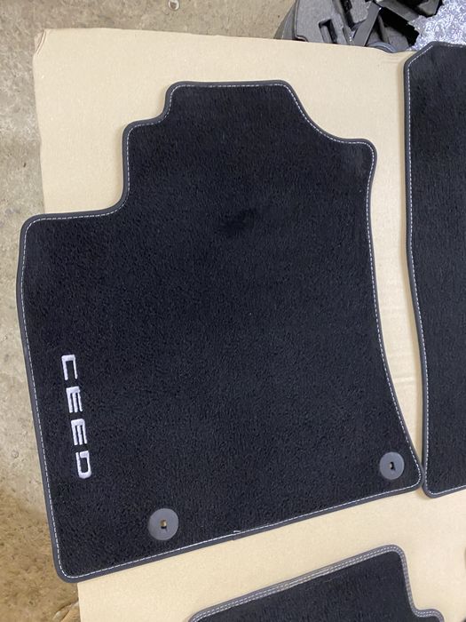 Коврики kia proceed,J7143ADE01