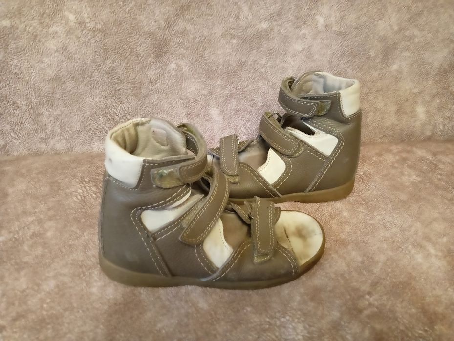 Ортопедичні  босоніжки