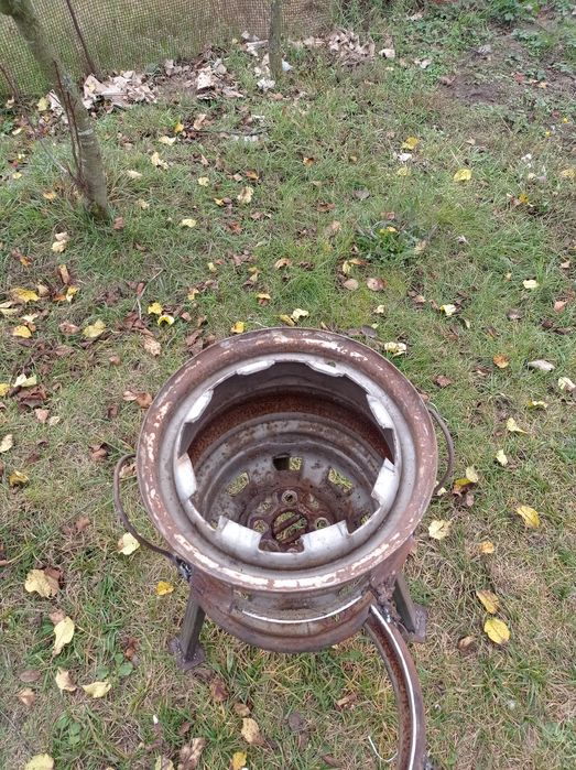 Піччь буржуйка .