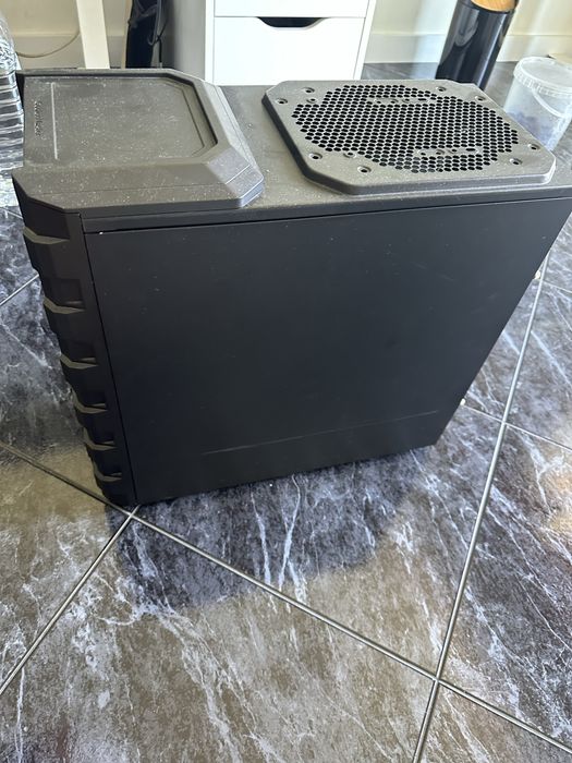 Old Computer Tower487295794010531841