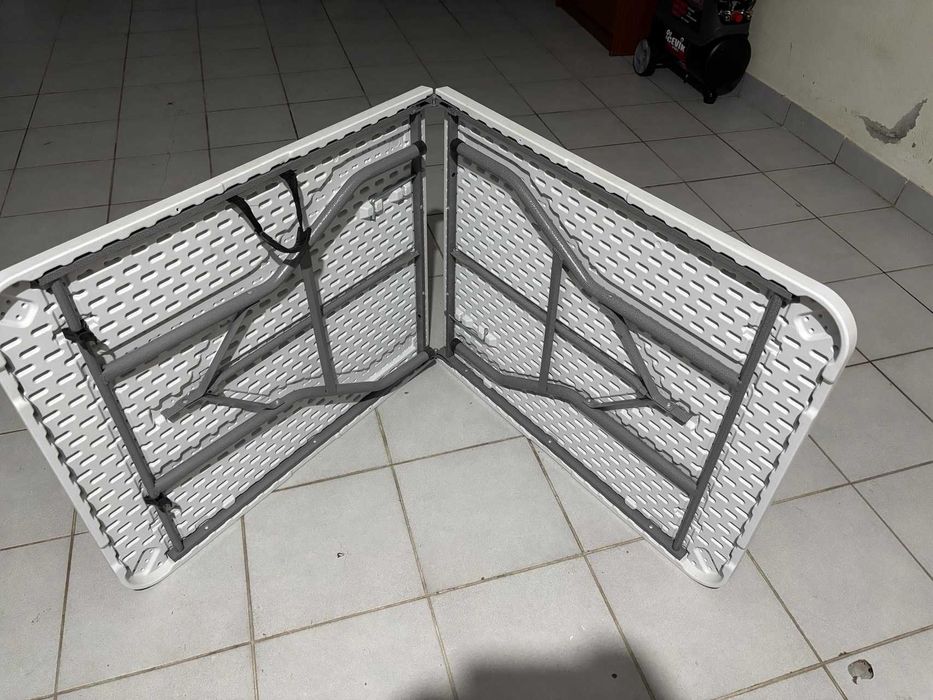 Versátil Mesa Portátil de 180cm