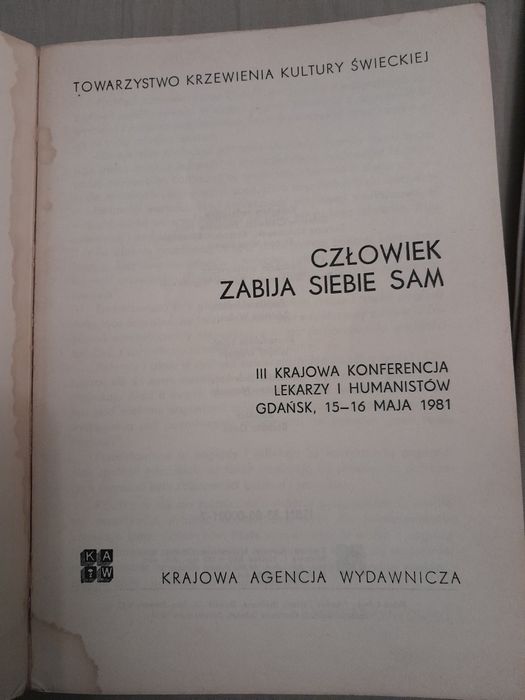 Człowiek zabija siebie sam 1981 rok