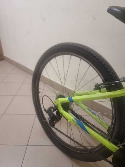 Rower górski MTB marki Rockrider ST 100. Koła 27,5