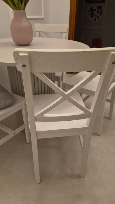 Krzesla biale jysk 4 sztuki