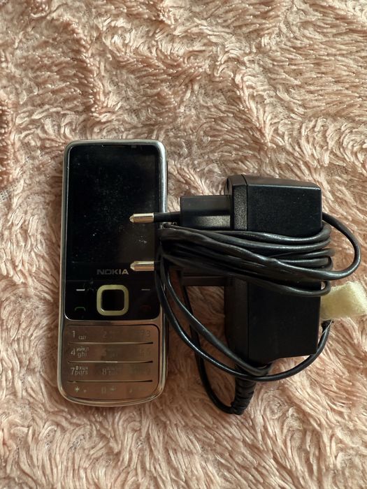 Продам телефон nokia 6700