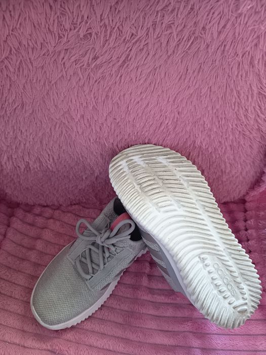 Ténis Adidas - Cinza e rosa - Tamanho 37,5