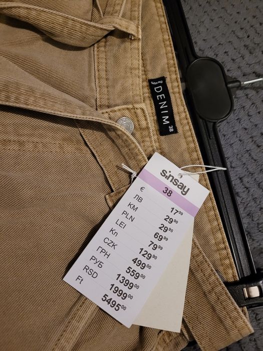 Nowe spodnie - beżowy gruby jeans - 38 - Sinsay