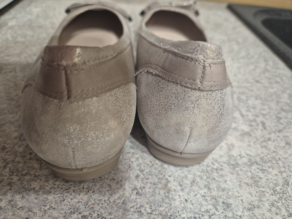 Ecco baleriny beżowe 38 JAK NOWE !