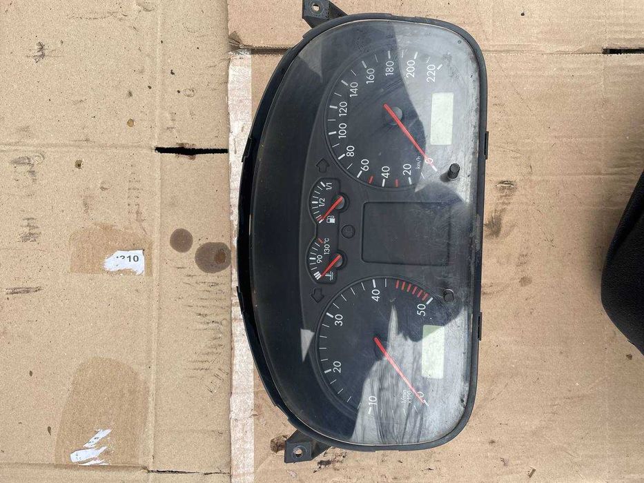 Щиток приборов Volkswagen Transporter Т4 1996-2000 год