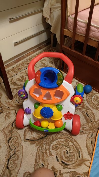Ходунки толокар Chicco Первые шаги