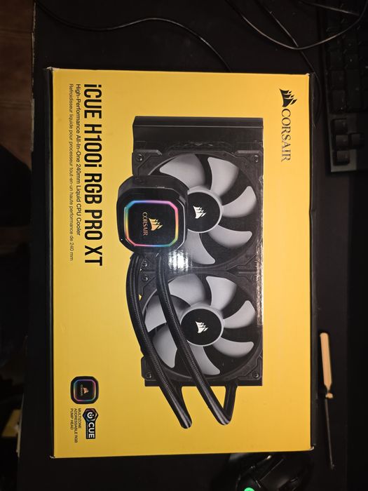 Corsair  icue H100i pro xt