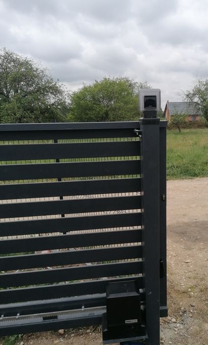 Automaty bramowe, domofony, serwis bram