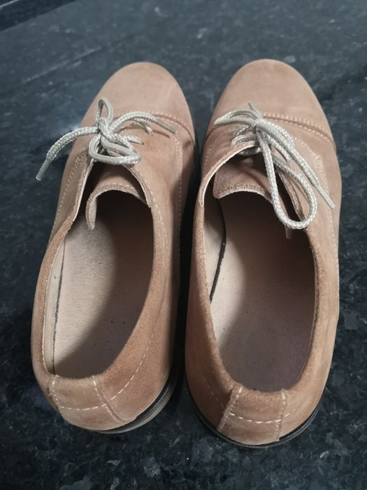 Sapato cor castanho tamanho 39 unissexo