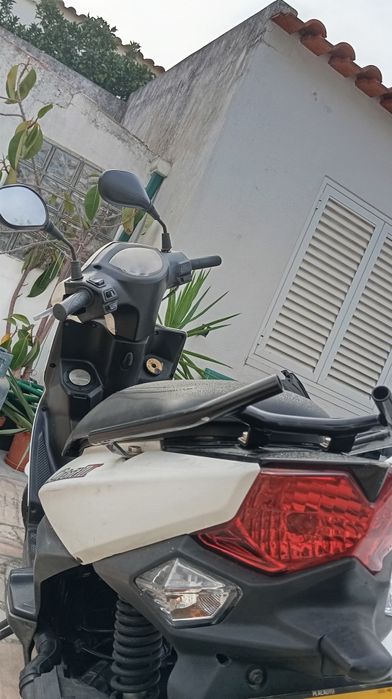 Scooter 50cc a trabalhar