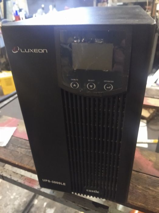 Продам джерело бесперебойного живлення Luxeon UPS-3000LE