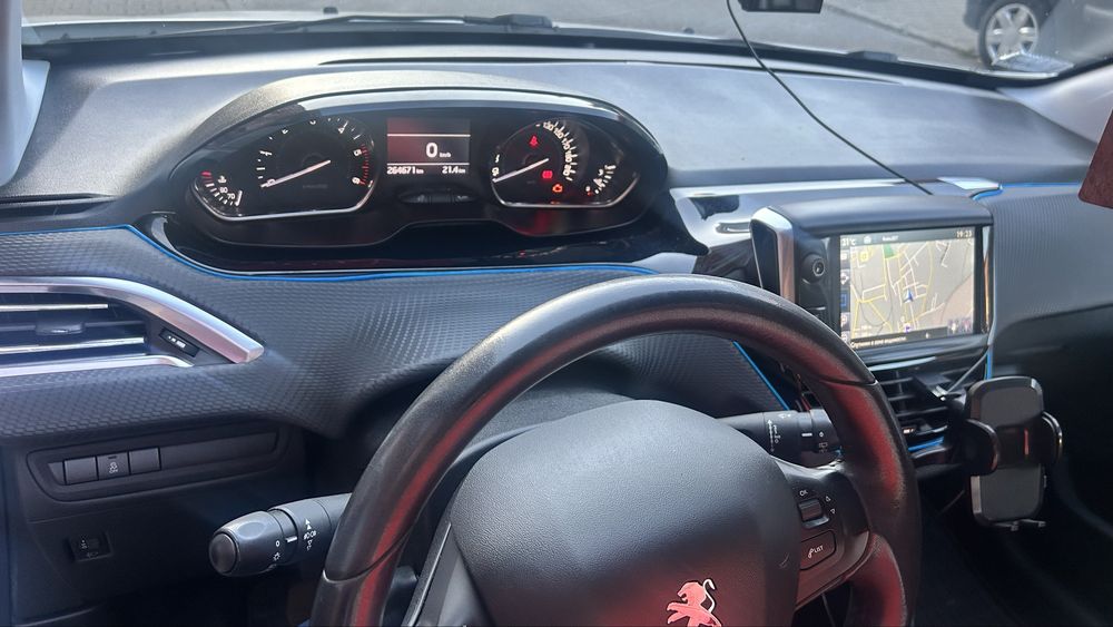 Peugeot 2008 | 2015 | 1.4 HDi | 17 000 zł