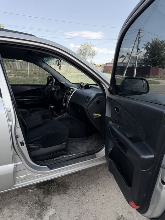 HYUNDAI TUCSON 2006 VIN KMHJN81BP7U572135 фото оголошення 7 з 9