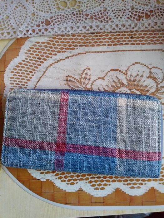 Portfel damski w kratkę