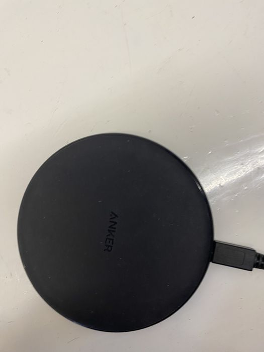 Бездротова зарядка Anker PowerWave 7.5 (A2503)