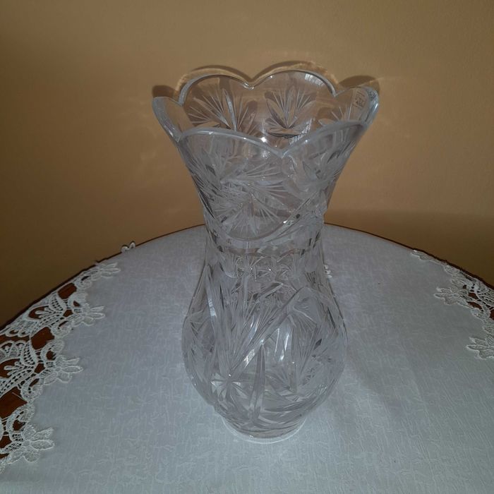 wazon kryształ piękny duży