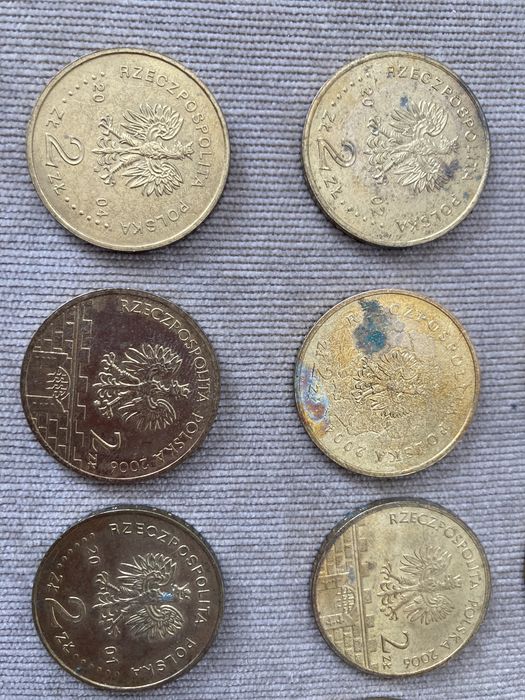 14 sztuk monet po 2 złote