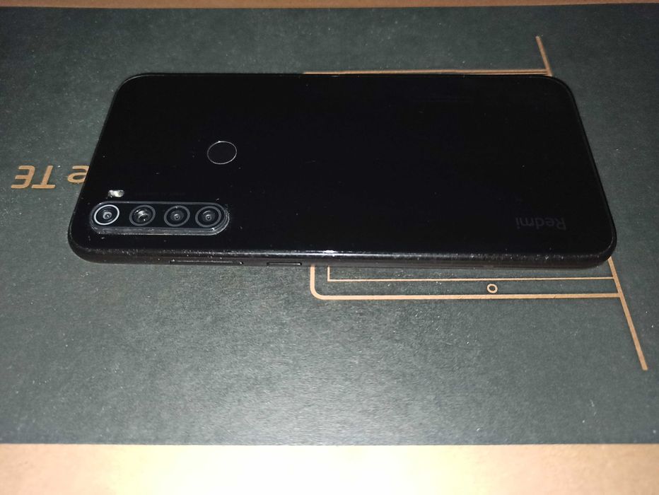 Смартфон Xiaomi Redmi Note 8 4/64GB Space Black