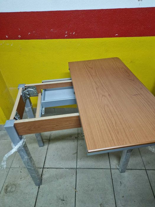 Mesa de cozinha formato abertura em livro