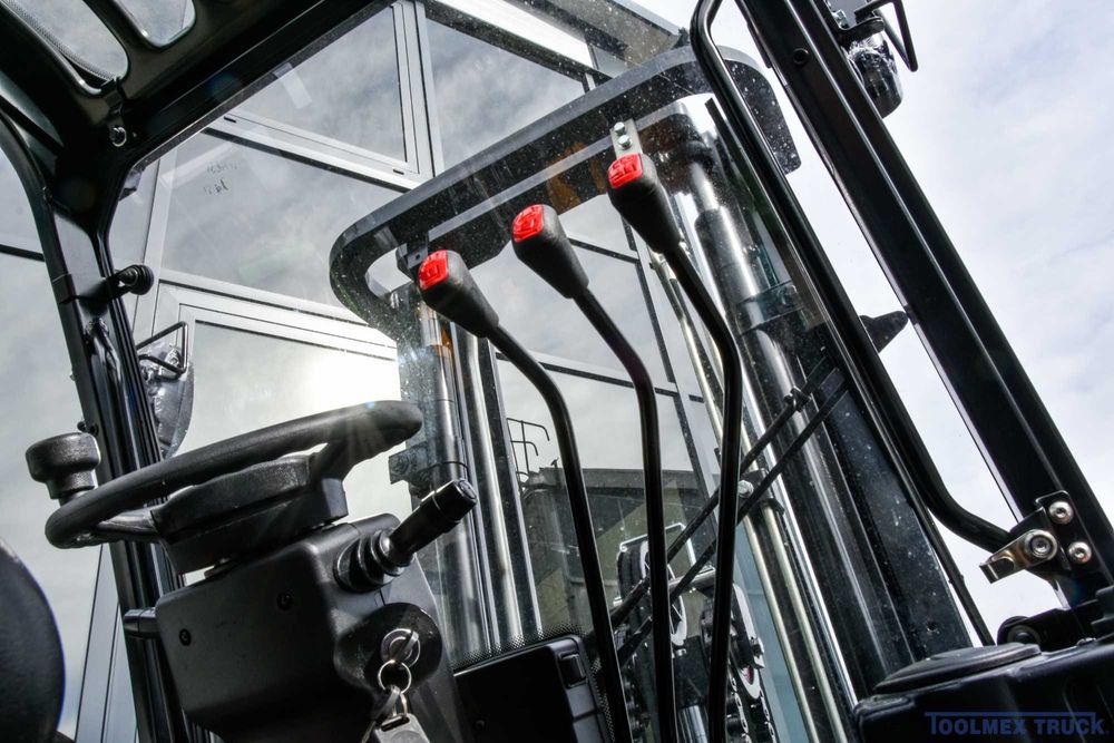 Wózek Widłowy LPG Hangcha CPYD25 z kabiną