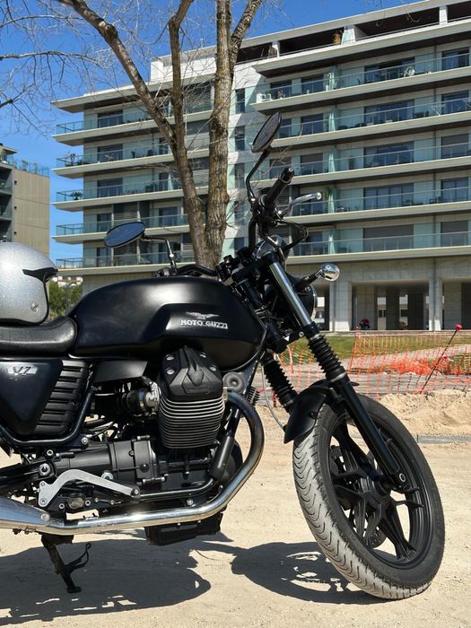 Moto Guzzi V7 Stone II 750CC
