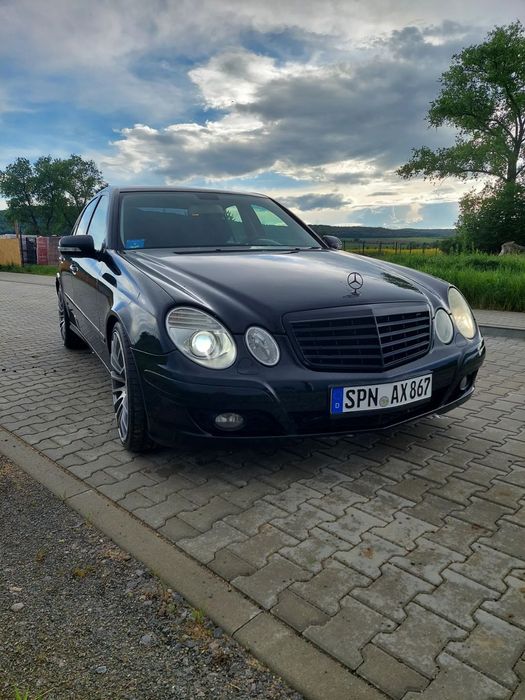 Mercedes-Benz Klasa E Super Stan