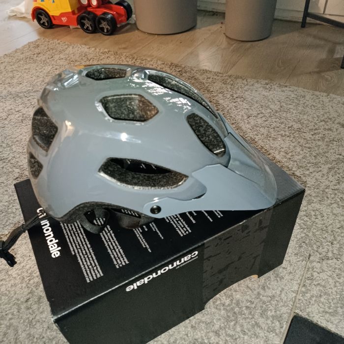 Kask rowerowy cannondale rykel
