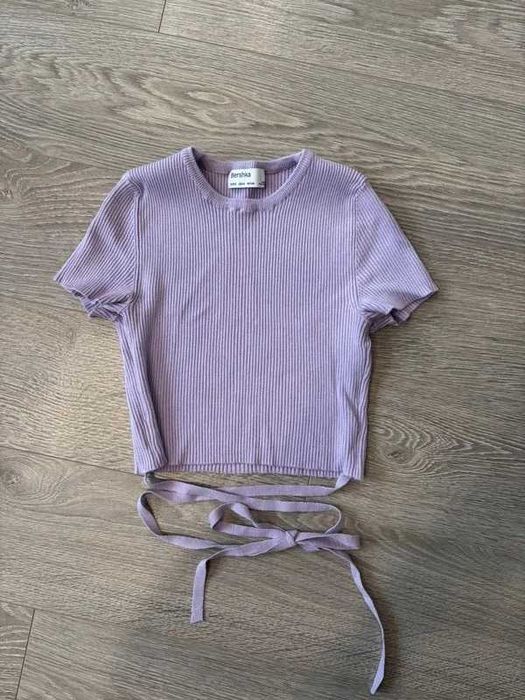 Crop-top koszulka S Bershka