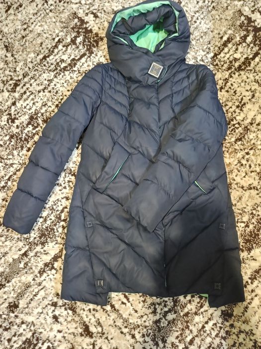 Продам зимню куртку