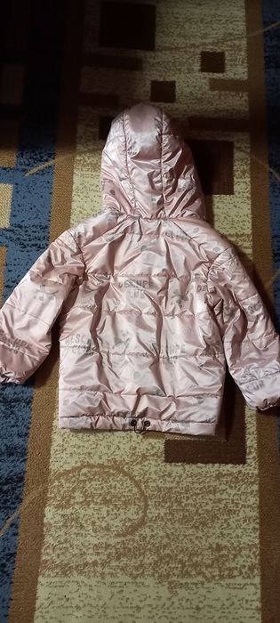 Куртка  осіння на дівчинку