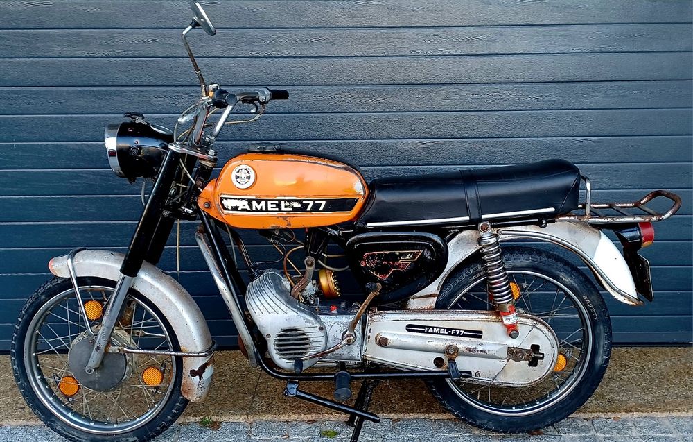 Famel Zundapp 77 Modelo de Luxo Ano 1976
