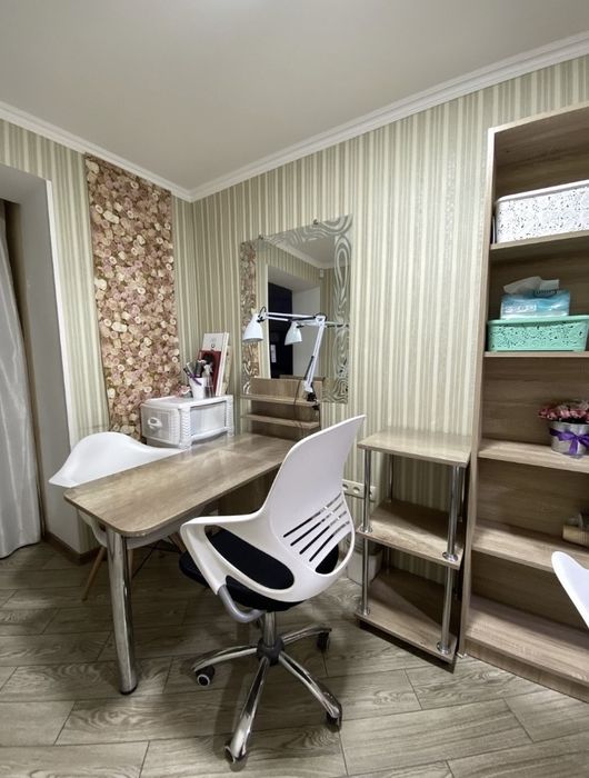 Аренда места мастера маникюра,Бровист.з