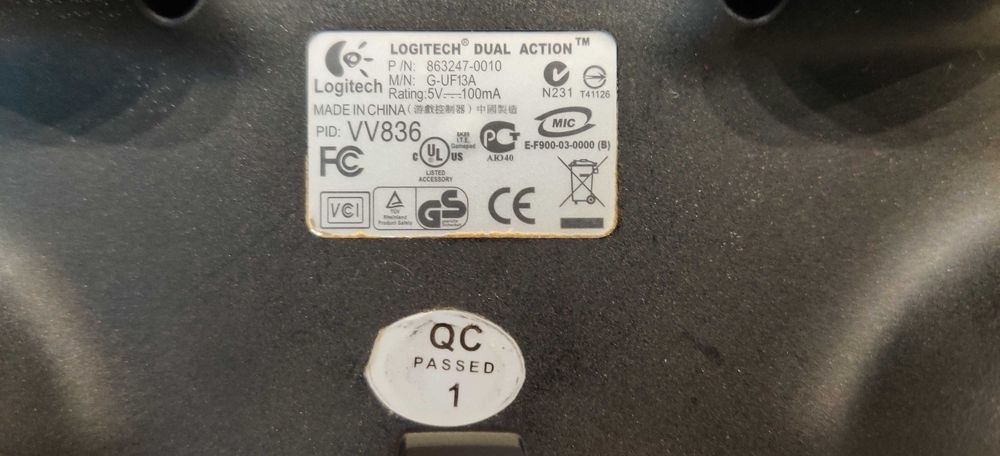 Pad Logitech Dual Action