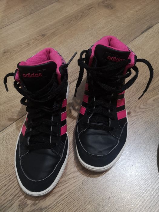 Buty adidas 33-35 wiosenno-jesienne