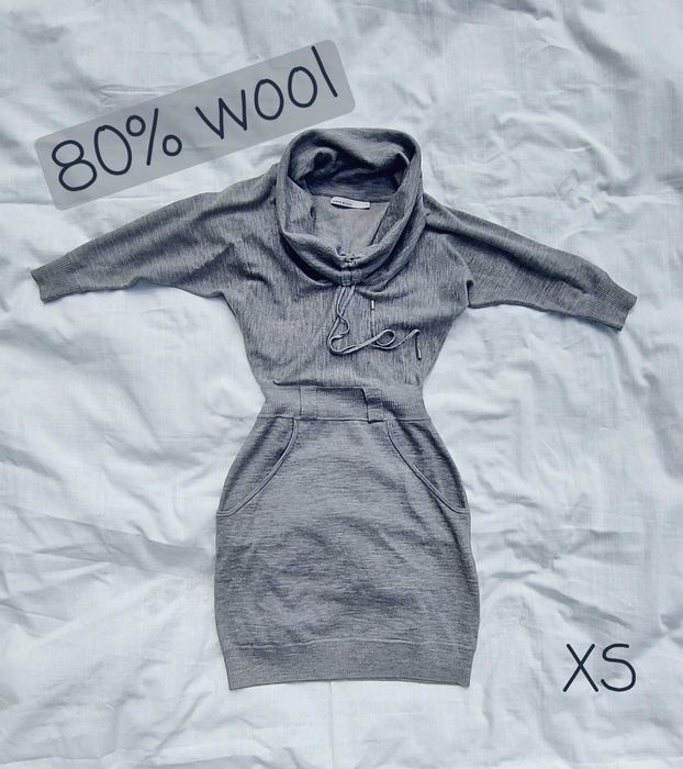 XS Karen Millen wełniana sukienka z golfem
